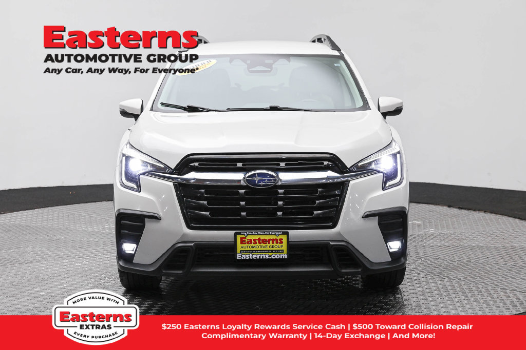 Used 2023 Subaru Ascent Limited AWD/4WD image 3