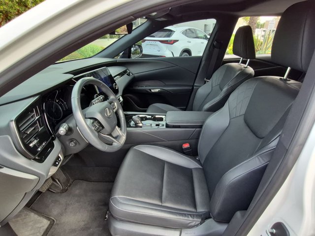 Used 2024 Lexus RX 350 FWD w/ Technology Package image 14