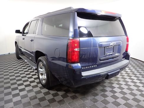 Used 2018 Chevrolet Suburban LT w/ LT Signature Package AWD/4WD image 15