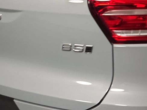 Certified 2026 Volvo XC40 B5 Plus AWD/4WD image 10