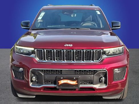 Used 2024 Jeep Grand Cherokee L Overland w/ Luxury Tech Group IV AWD/4WD image 2