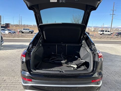 Used 2024 Audi Q4 e-tron Premium Plus image 22