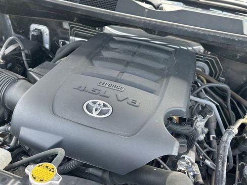 Used 2015 Toyota Tundra SR5 w/ SR5 Upgrade Package RWD image 33
