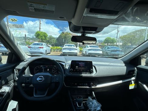 New 2026 Nissan Rogue SV FWD image 10
