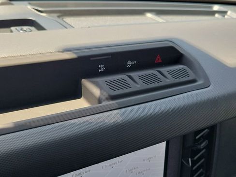 Used 2025 Ford Bronco Big Bend AWD/4WD image 11