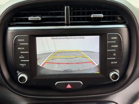 Used 2021 Kia Soul LX FWD image 23