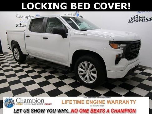 Used 2023 Chevrolet Silverado 1500 Custom image 1