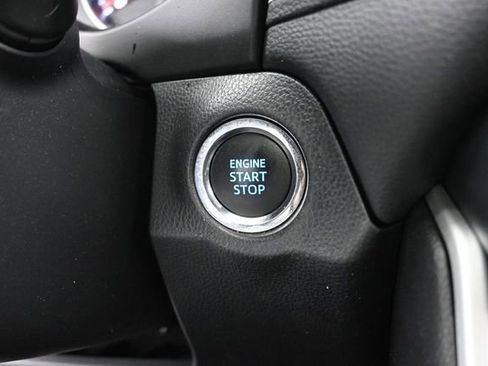 Used 2021 Toyota RAV4 XLE w/ Convenience Package AWD/4WD image 29