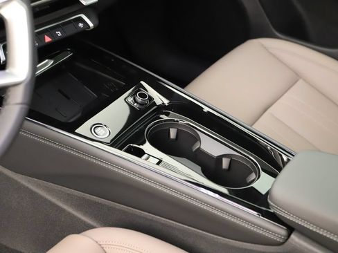 New 2026 Audi Q3 quattro 2.0T AWD/4WD image 17