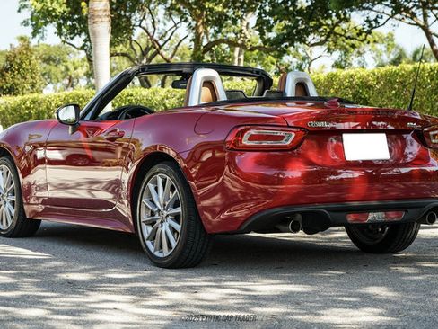 Used 2020 FIAT 124 Spider Lusso RWD image 6