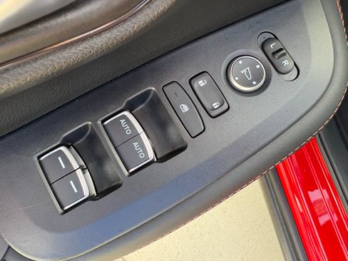 Certified 2026 Honda HR-V Sport image 11