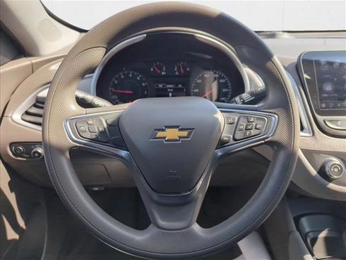 Used 2020 Chevrolet Malibu LS image 22