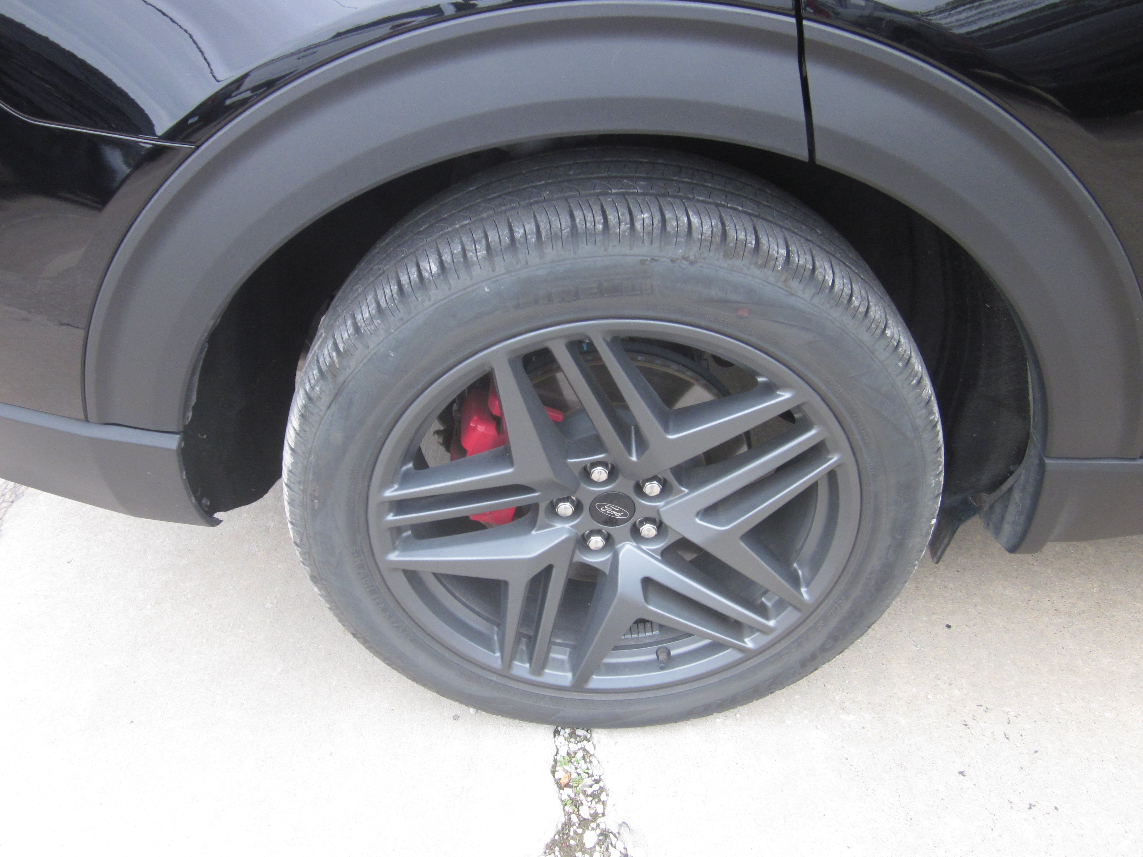 Used 2025 Ford Explorer ST AWD/4WD image 7