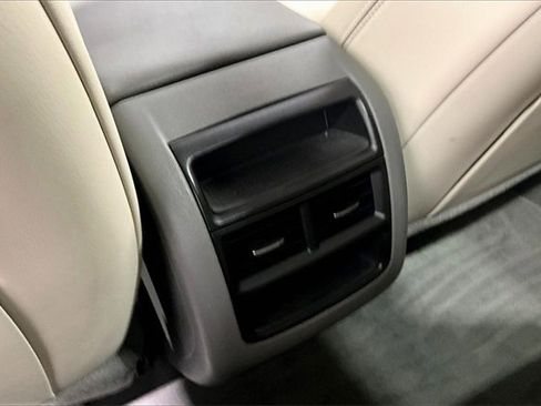 Used 2021 Cadillac XT5 Premium Luxury image 10