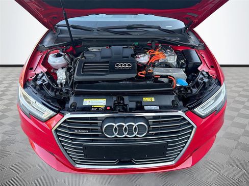 Used 2017 Audi A3 e-tron Premium Plus w/ Technology Package image 31