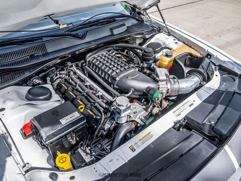 Used 2012 Dodge Challenger SRT8 w/ Premium Sound Group image 19