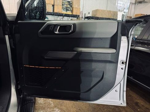 Used 2023 Ford Bronco Badlands AWD/4WD image 15