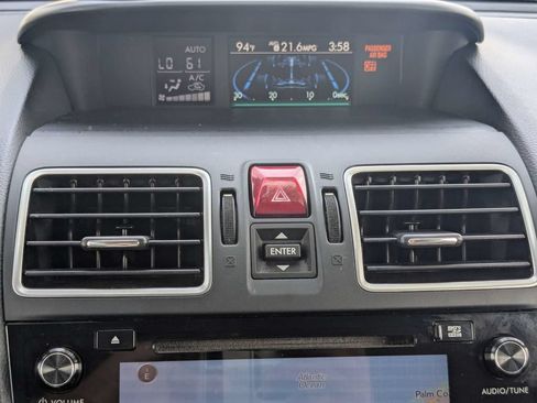 Used 2018 Subaru Forester 2.5i Touring w/ Popular Package #3B AWD/4WD image 43