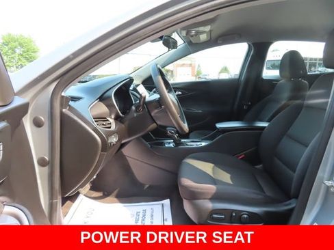 Used 2024 Chevrolet Malibu LT FWD image 17
