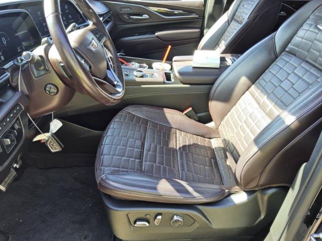 Used 2023 Cadillac Escalade ESV Sport Platinum w/ LPO, ONYX Package AWD/4WD image 5