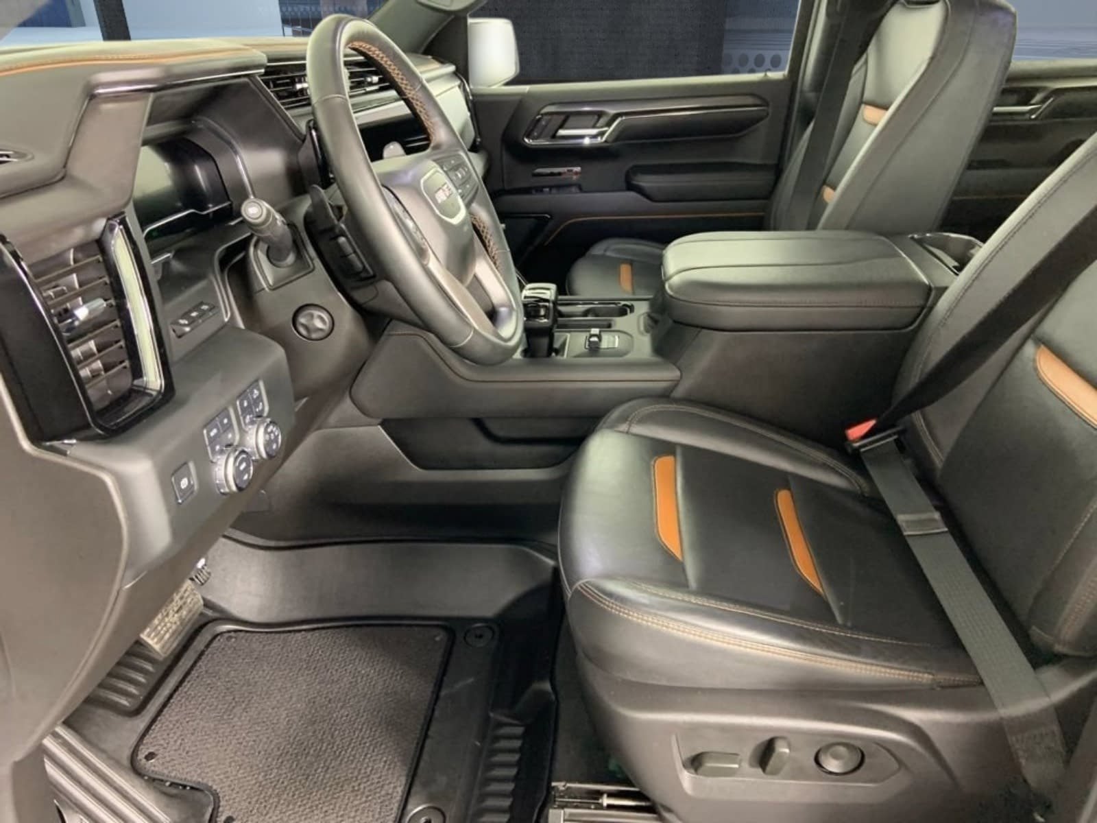 Used 2024 GMC Sierra 1500 AT4 w/ Technology Package AWD/4WD image 26
