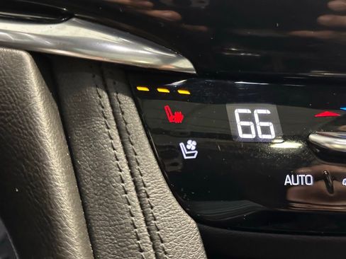 Used 2020 Cadillac XT6 Sport image 24