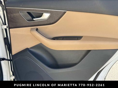 Used 2021 Audi Q7 3.0T Premium image 16