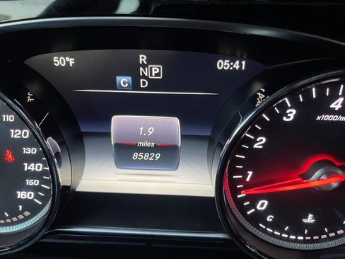 Used 2017 Mercedes-Benz E 300 4MATIC image 16