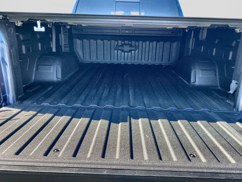 Used 2022 Chevrolet Silverado 1500 LTZ w/ LTZ Premium Package AWD/4WD image 39