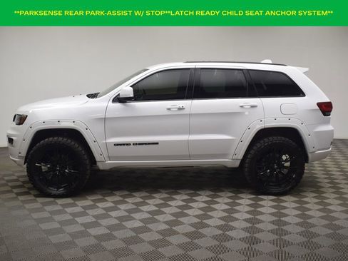 Used 2020 Jeep Grand Cherokee Altitude image 12