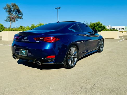 Used 2019 INFINITI Q60 3.0t Luxe w/ Cargo Package RWD image 7