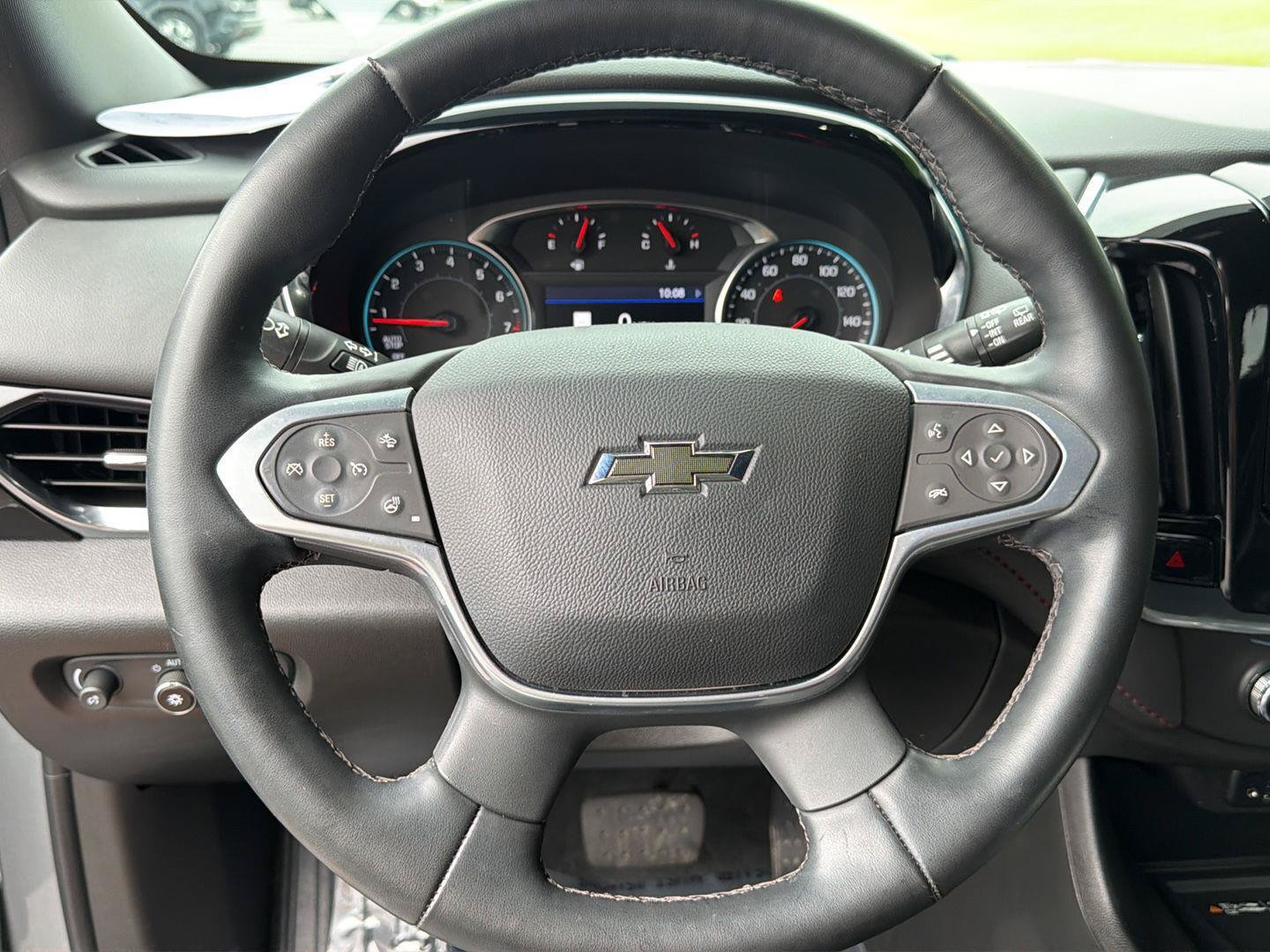 Used 2023 Chevrolet Traverse RS w/ LPO, Floor Liner Package FWD image 19