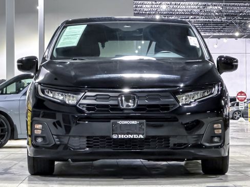 Used 2025 Honda Odyssey Sport-L image 5