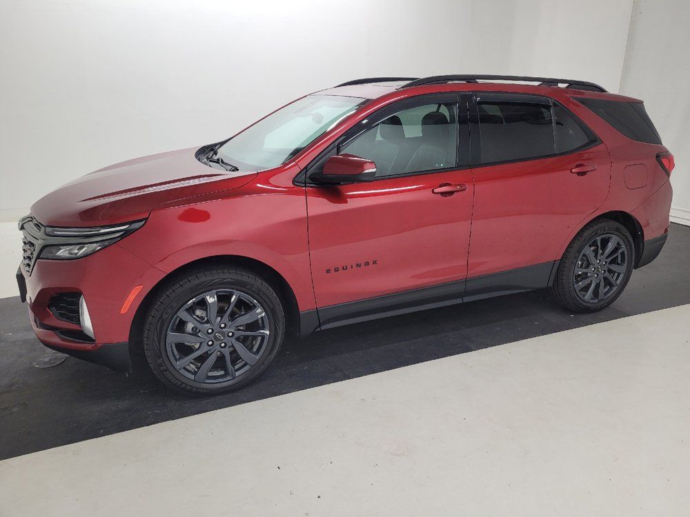 Used 2022 Chevrolet Equinox RS w/ RS Leather Package AWD/4WD image 2