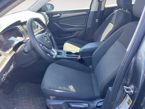 Used 2019 Volkswagen Jetta S image 8