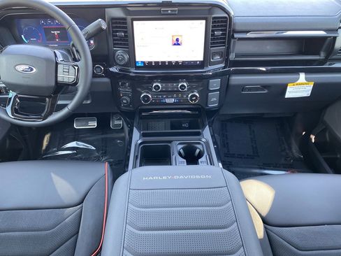 New 2026 Ford F250 Lariat w/ Black Appearance Package image 12