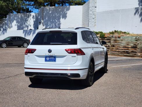 Certified 2022 Volkswagen Tiguan SE R-Line image 7