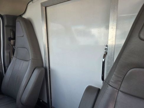 Used 2018 Chevrolet Express 3500 w/ Power Convenience Package RWD image 14