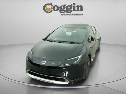 New 2026 Toyota Prius Plug-In Hybrid image 32