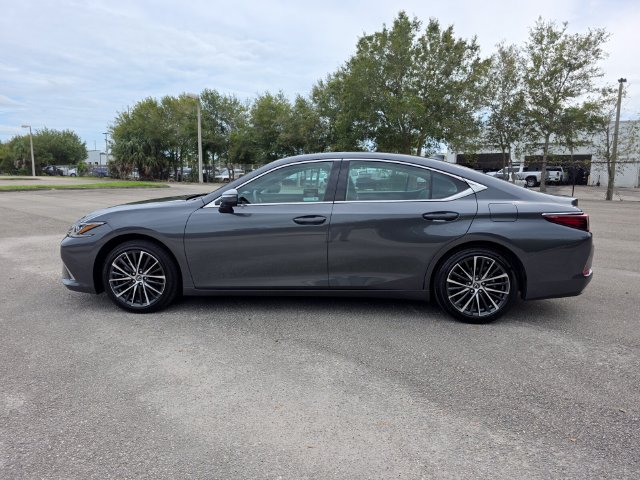 Used 2025 Lexus ES 350 w/ Premium Package FWD image 6