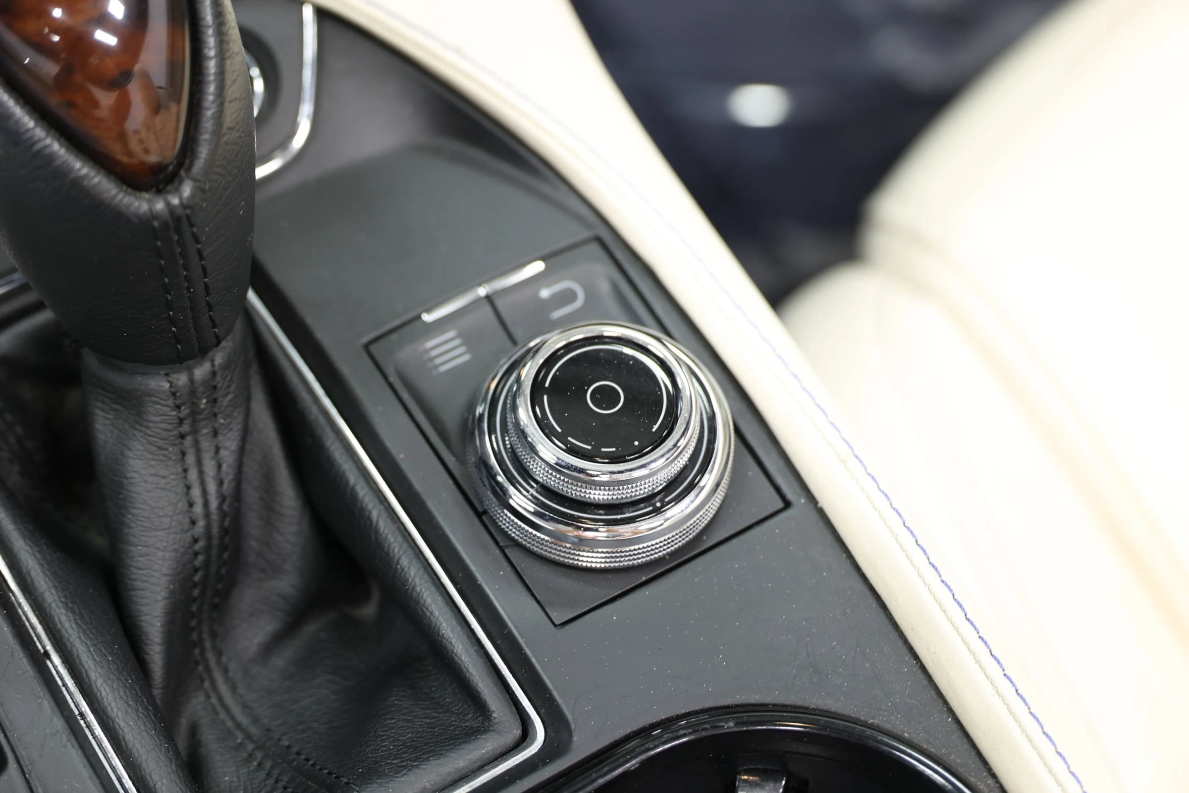 Used 2018 Maserati GranTurismo Sport RWD image 48