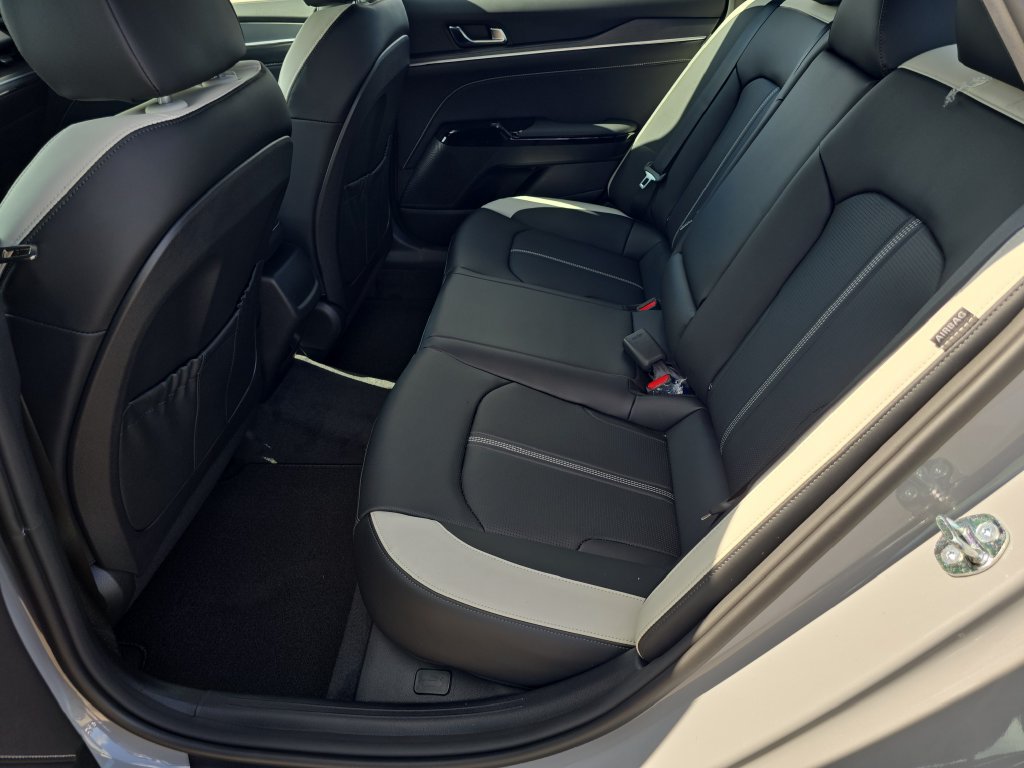 New 2026 Kia K5 GT-Line FWD image 16