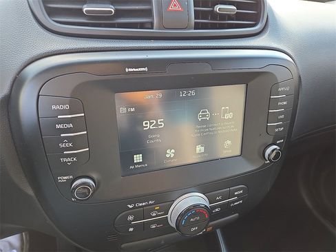 Used 2017 Kia Soul + w/ UVO Package image 17