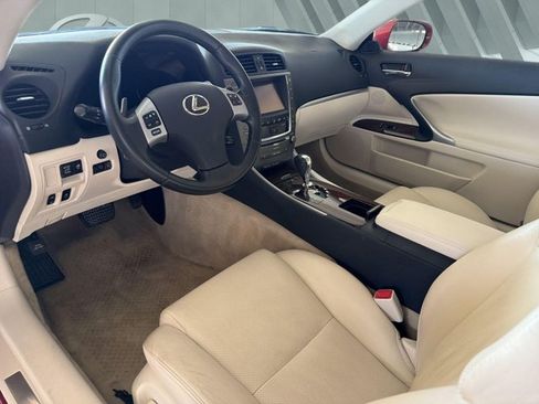 Used 2014 Lexus IS 250C w/ Navigation System Package RWD image 10