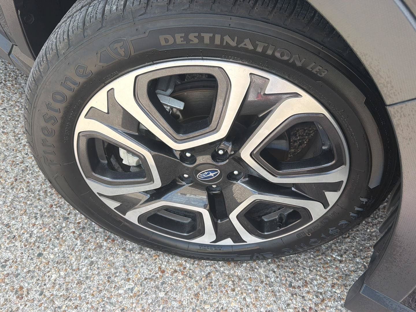 Used 2023 Subaru Ascent Limited AWD/4WD image 9