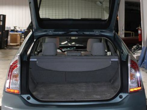 Used 2014 Toyota Prius Three image 24