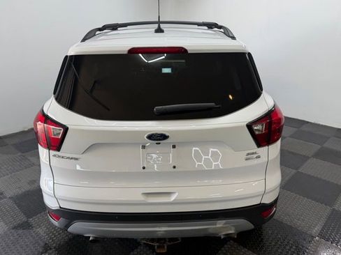 Used 2019 Ford Escape SEL AWD/4WD image 9