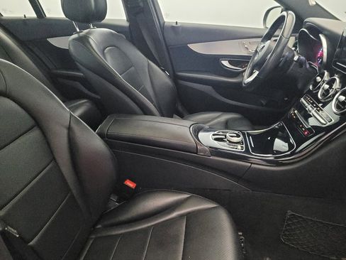 Used 2018 Mercedes-Benz C 300 4MATIC Sedan image 21