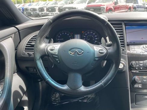 Used 2016 INFINITI QX70 AWD w/ Premium Package image 10