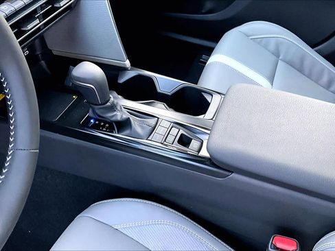 New 2026 Toyota Camry SE image 7